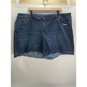 Lane Bryant Dark Wash Girlfriend Shorts Raw Hem size 24 Stretch